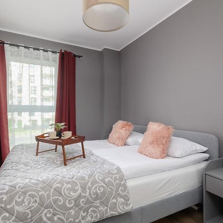 Comfy Apartment Pachonskiego With Parking In Krakow By Noclegi Renters Exteriör bild