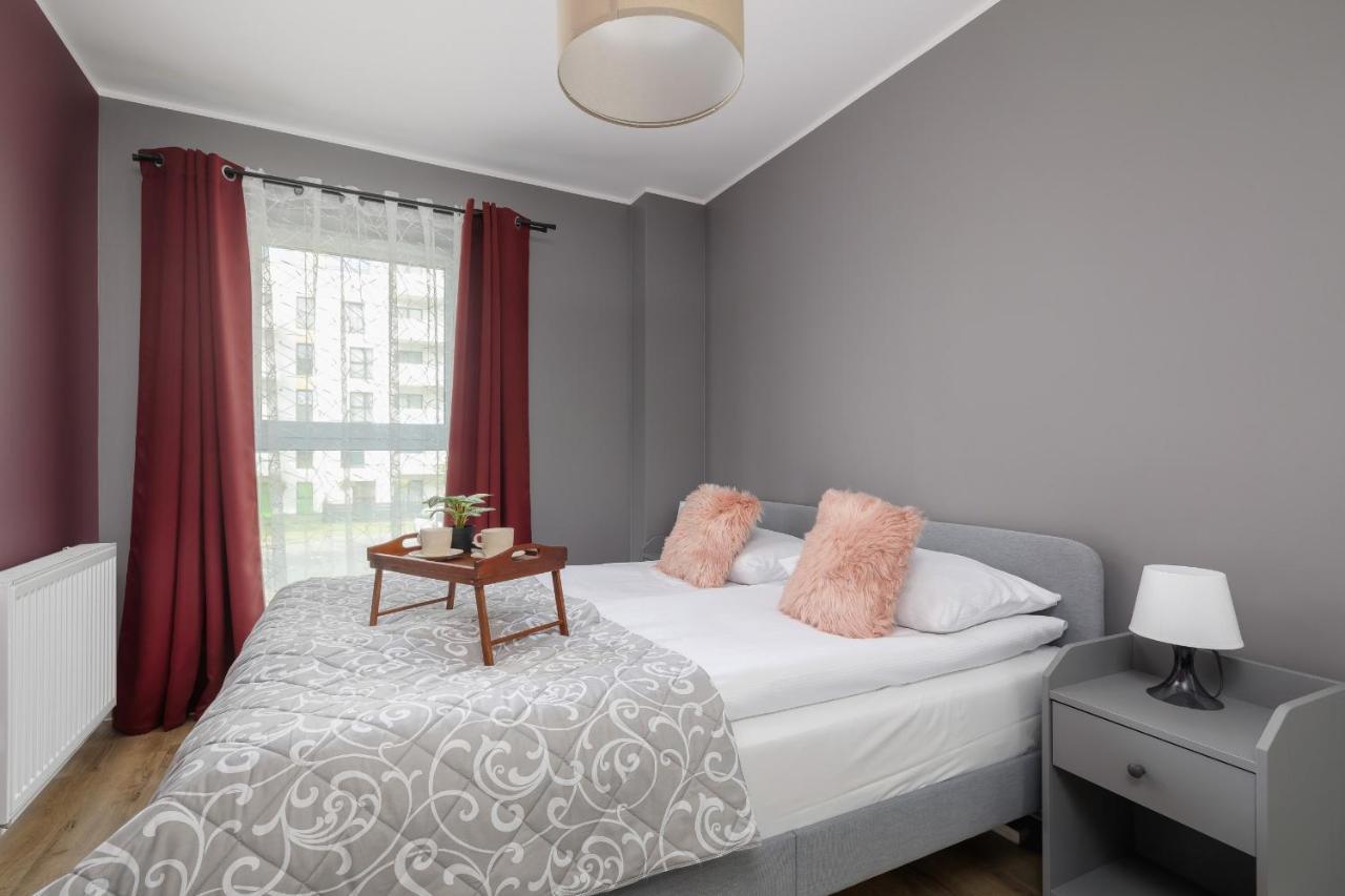 Comfy Apartment Pachonskiego With Parking In Krakow By Noclegi Renters Exteriör bild
