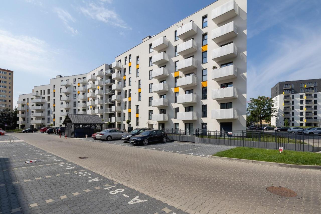 Comfy Apartment Pachonskiego With Parking In Krakow By Noclegi Renters Exteriör bild